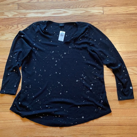 torrid Tops - NWT torrid v neck with bleach detail